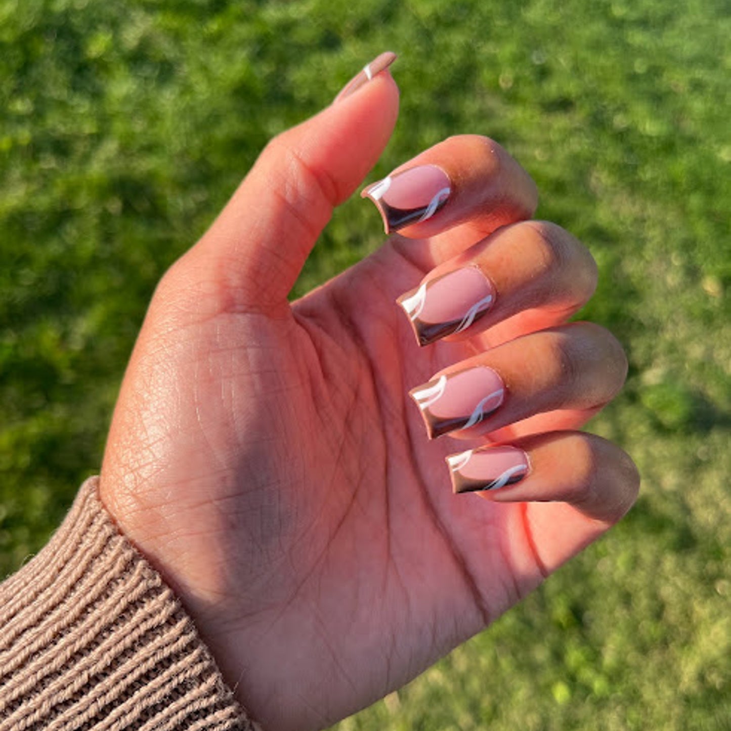 Alternative Brown French Press on Nails